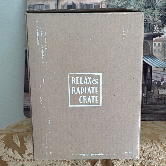 The Girlfriend From AARP Butterfly Ceramic Canisters Set 2 Wood Lids NWOT - Picture 10 of 13